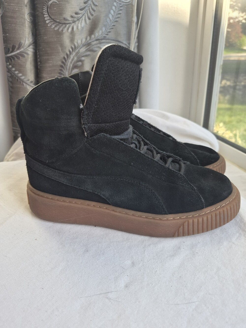 Puma Black Suede Platform High Top Sneakers Size 7.5